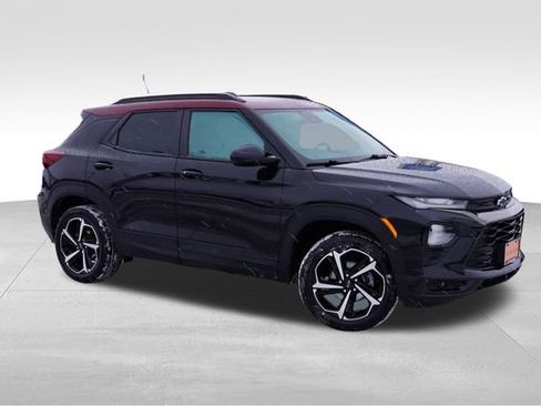 Used 2023 Chevrolet TrailBlazer RS image 2