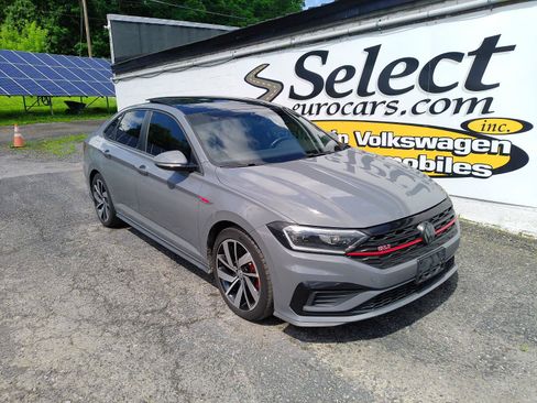 Used 2021 Volkswagen Jetta GLI Autobahn FWD image 2