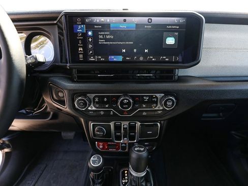 Used 2024 Jeep Wrangler Unlimited Sport AWD/4WD image 16