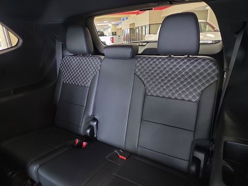 New 2026 GMC Acadia Denali w/ Super Cruise Package FWD image 7
