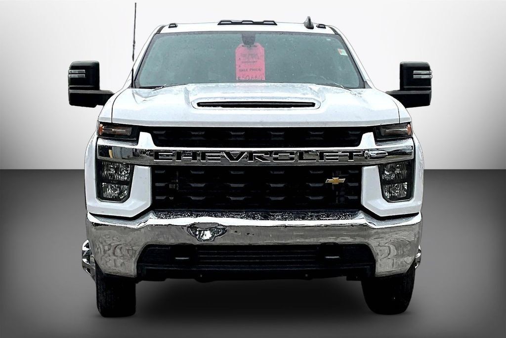 Used 2023 Chevrolet Silverado 3500 LT AWD/4WD image 2