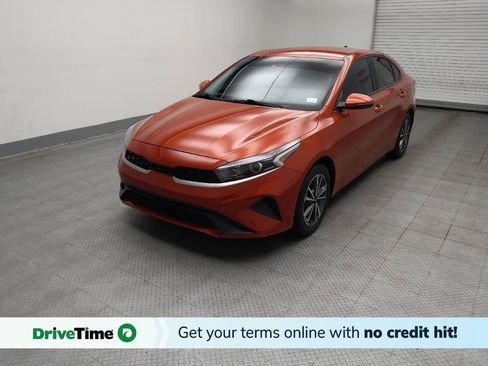 Used 2023 Kia Forte LXS w/ LXS Technology Package FWD image 1