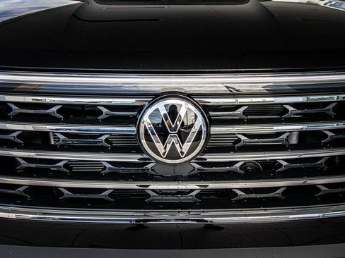 New 2026 Volkswagen Atlas SE image 9