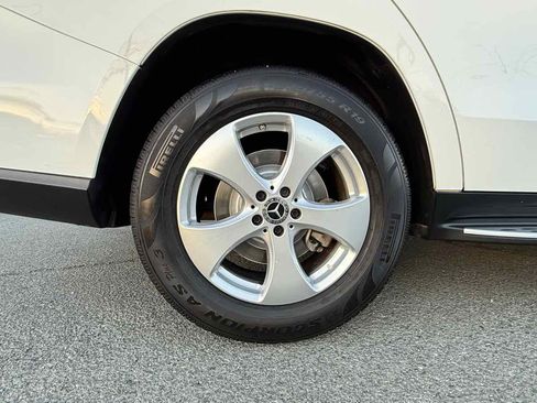 Used 2019 Mercedes-Benz GLS 450 4MATIC image 35