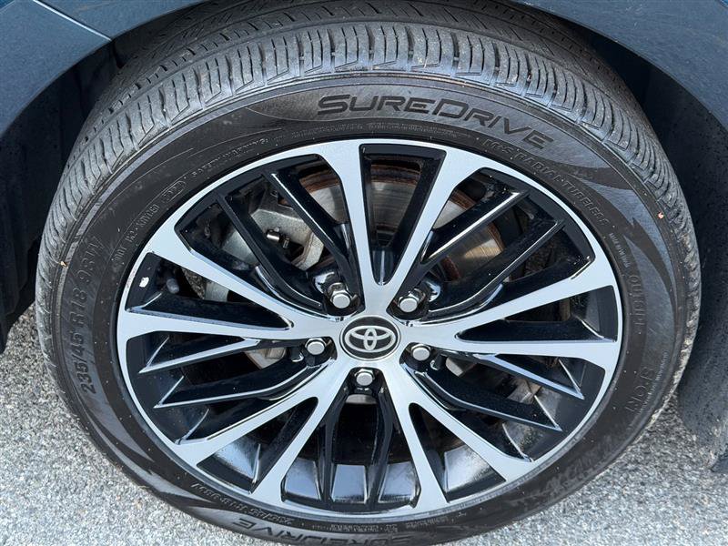Used 2020 Toyota Camry SE FWD image 13