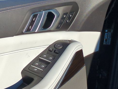 Certified 2023 BMW X5 xDrive40i w/ M Sport Package image 15