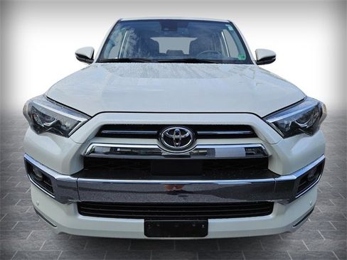 Used 2020 Toyota 4Runner Limited image 2