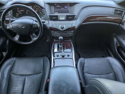 Used 2016 INFINITI Q70 3.7 w/ Sport Package RWD image 30