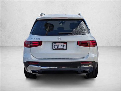 Certified 2025 Mercedes-Benz GLB 250 image 7