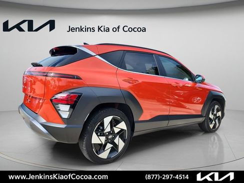 Used 2024 Hyundai Kona Limited FWD image 4