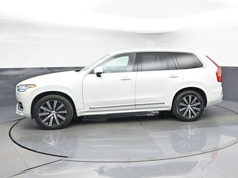 Used 2024 Volvo XC90 B5 Core w/ Protection Package Premier AWD/4WD image 4