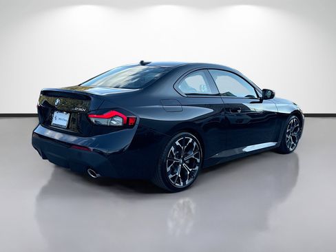 Used 2025 BMW 230i Coupe w/ Convenience Package image 3