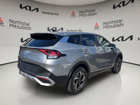 Used 2023 Kia Sportage LX AWD/4WD image 5