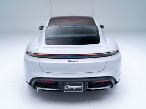 New 2026 Porsche Taycan RWD image 10