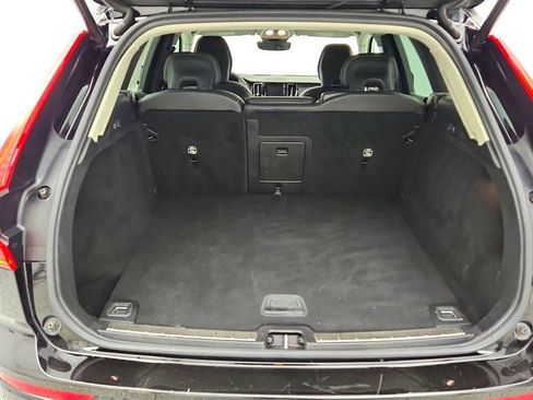 Used 2023 Volvo XC60 B5 Plus w/ Climate Package AWD/4WD image 22