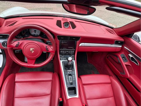 Used 2015 Porsche 911 Carrera S RWD image 10