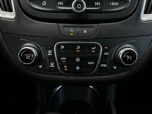 Used 2024 Chevrolet Malibu LT image 27