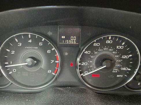 Used 2011 Subaru Outback 2.5i AWD/4WD image 30