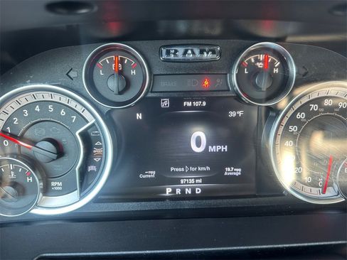 Used 2015 RAM 1500 Express image 20