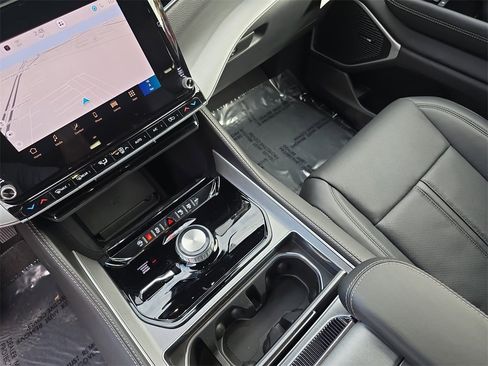 New 2025 Jeep Wagoneer L Series II image 26