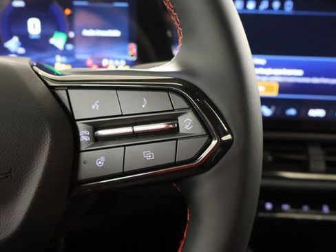 New 2026 Chevrolet Equinox EV RS image 17