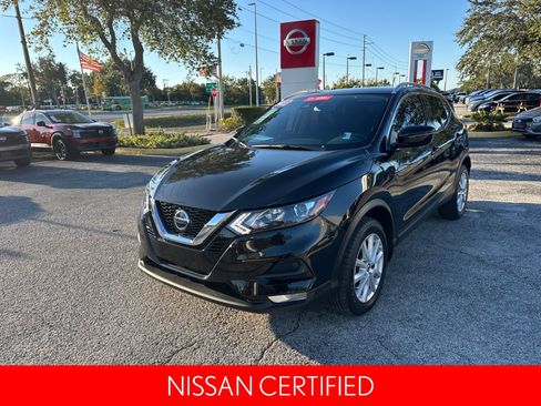 Certified 2022 Nissan Rogue Sport SV image 2