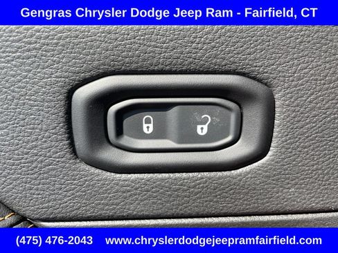 Certified 2025 Jeep Wrangler Unlimited Sahara w/ Safety Group AWD/4WD image 44