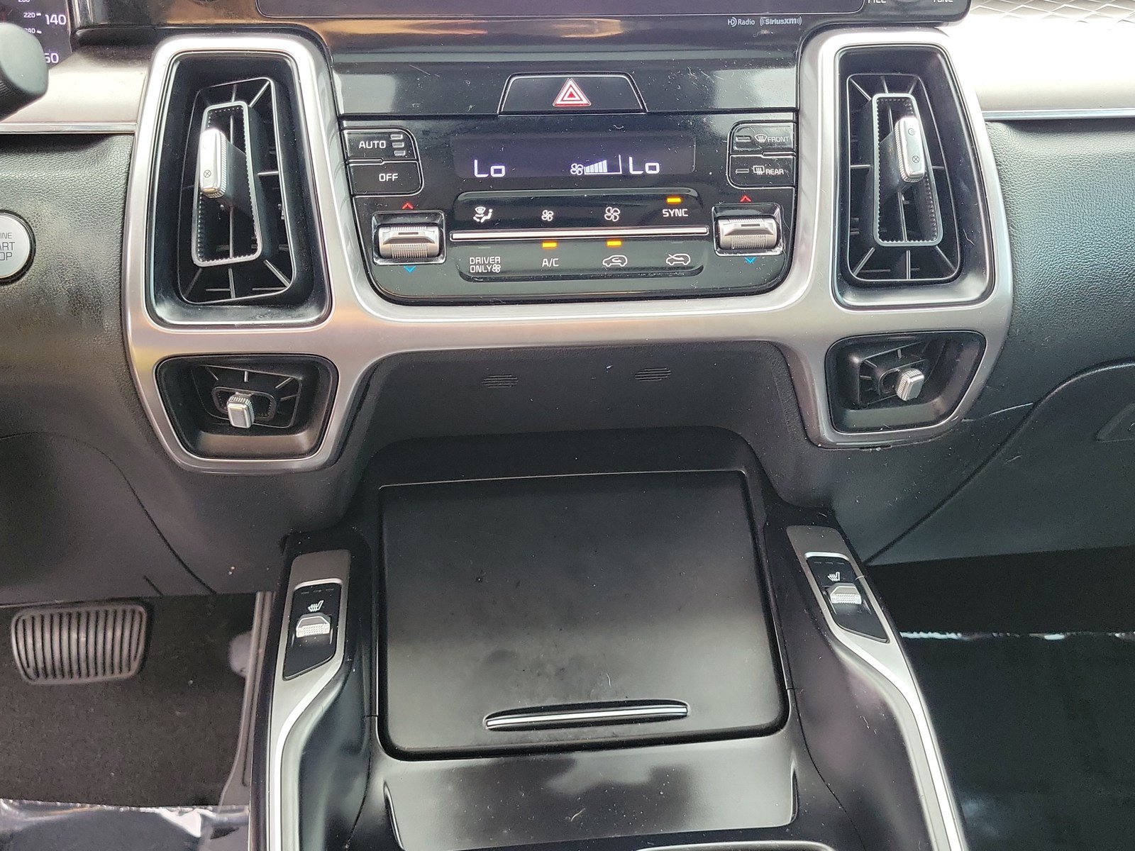 Used 2022 Kia Sorento EX w/ Panoramic Sunroof Package FWD image 22