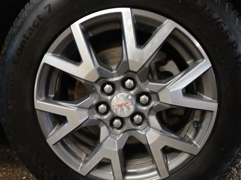 Used 2020 GMC Acadia SLE w/ Driver Convenience Package image 18