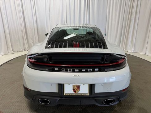 Used 2025 Porsche 911 Carrera image 33