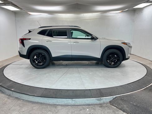 New 2026 Chevrolet Trax ACTIV w/ Sunroof Package image 7