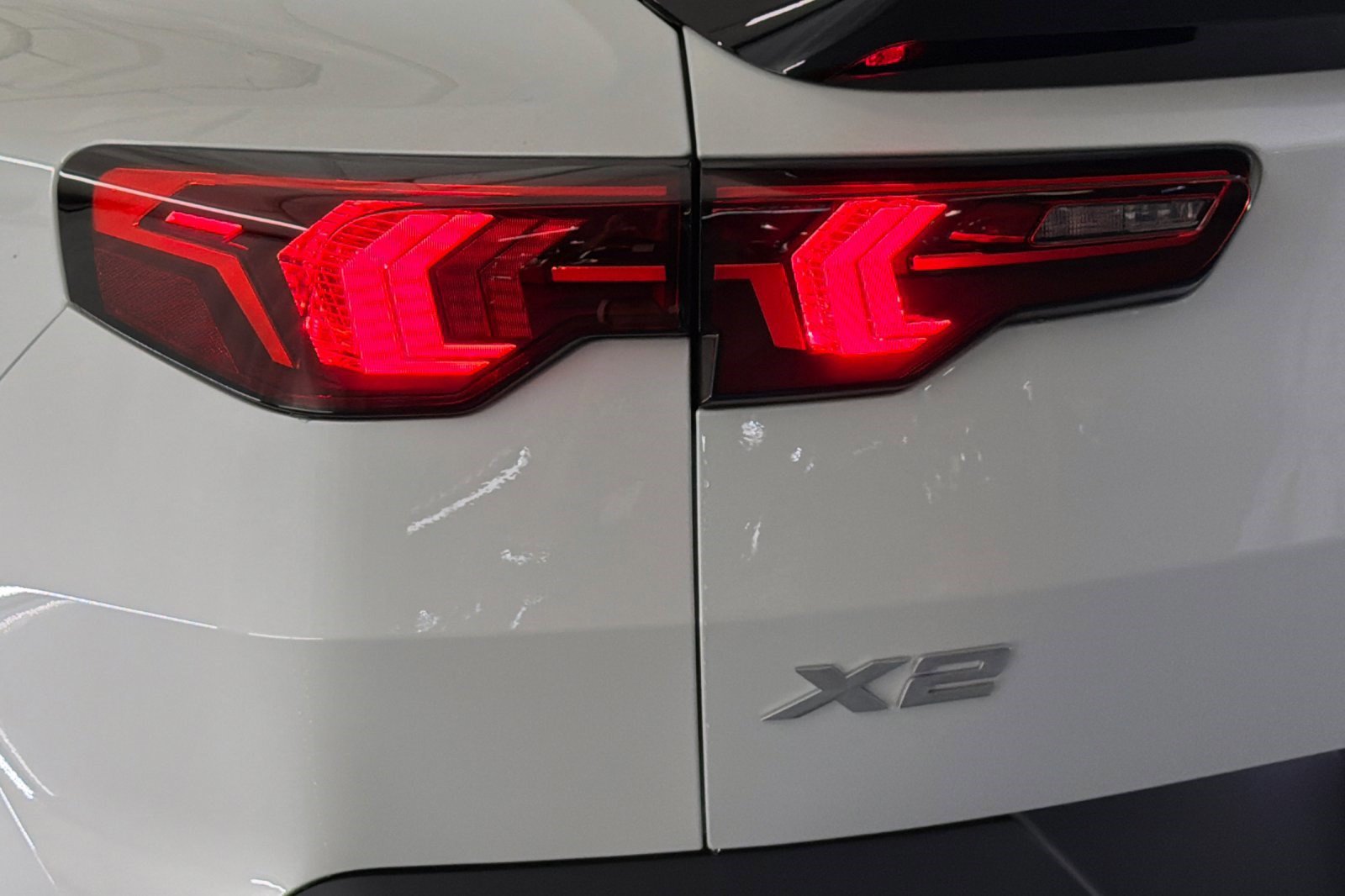Used 2026 BMW X2 xDrive28i w/ Convenience Package AWD/4WD image 12