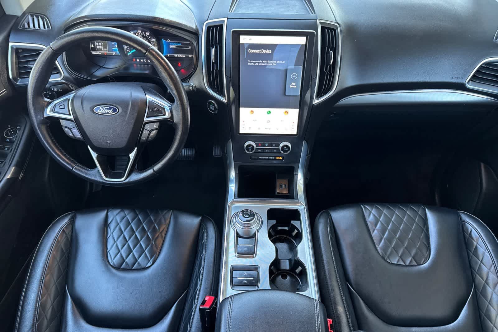 Used 2023 Ford Edge Titanium AWD/4WD image 3