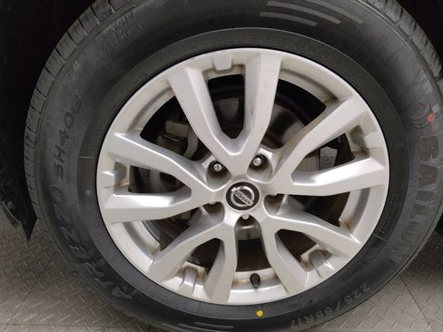 Used 2019 Nissan Rogue SV AWD/4WD image 31