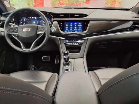 Certified 2024 Cadillac XT6 Sport w/ Technology Package AWD/4WD image 16