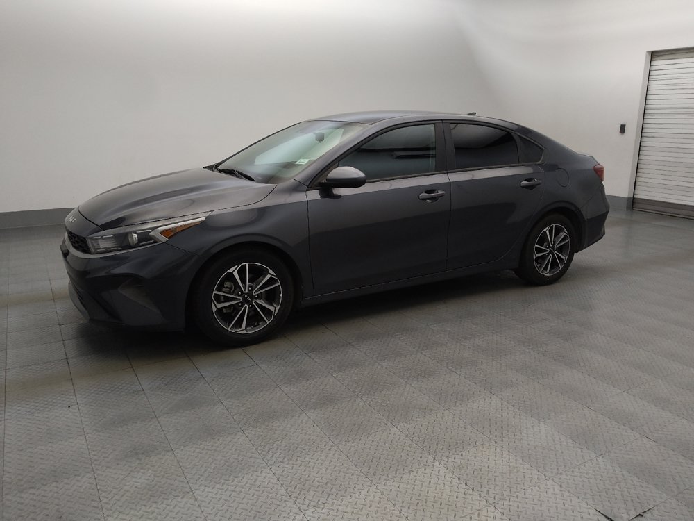 Used 2022 Kia Forte LXS FWD image 2