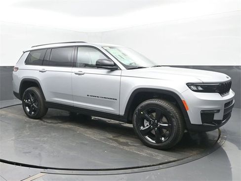 New 2025 Jeep Grand Cherokee L Limited image 7
