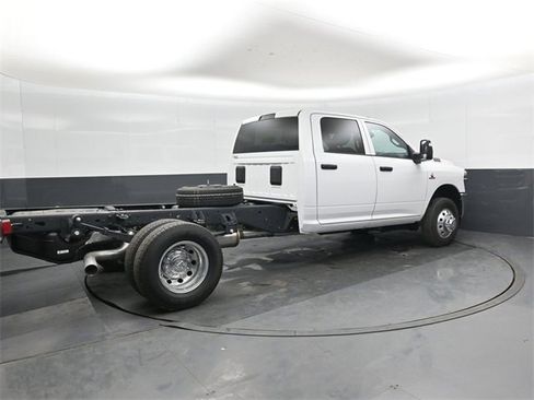 New 2026 RAM 3500 Tradesman w/ Chrome Appearance Group image 4