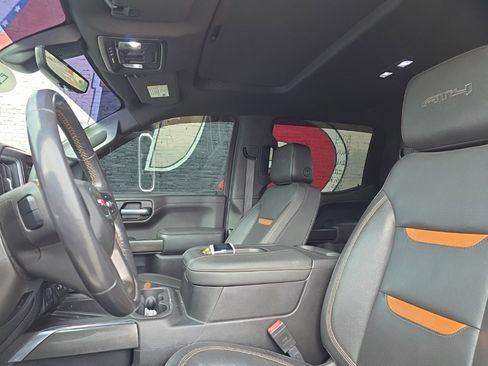 Used 2021 GMC Sierra 1500 AT4 w/ AT4 Premium Package image 11