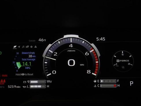 Used 2024 Toyota Tundra Limited AWD/4WD image 8