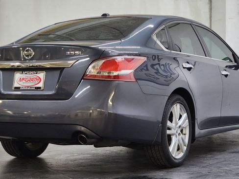 Used 2013 Nissan Altima 3.5 SL FWD image 5