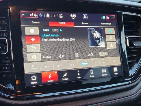 Used 2025 Dodge Durango GT image 17