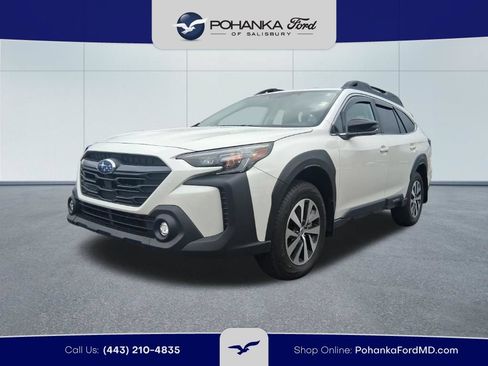 Used 2025 Subaru Outback Premium AWD/4WD image 1