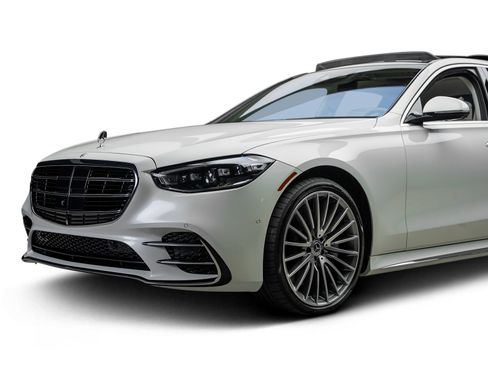 Used 2023 Mercedes-Benz S 580 4MATIC Sedan w/ AMG Line image 8