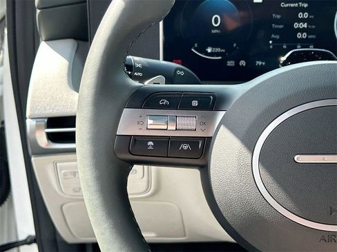 Certified 2026 Hyundai Tucson Limited image 31