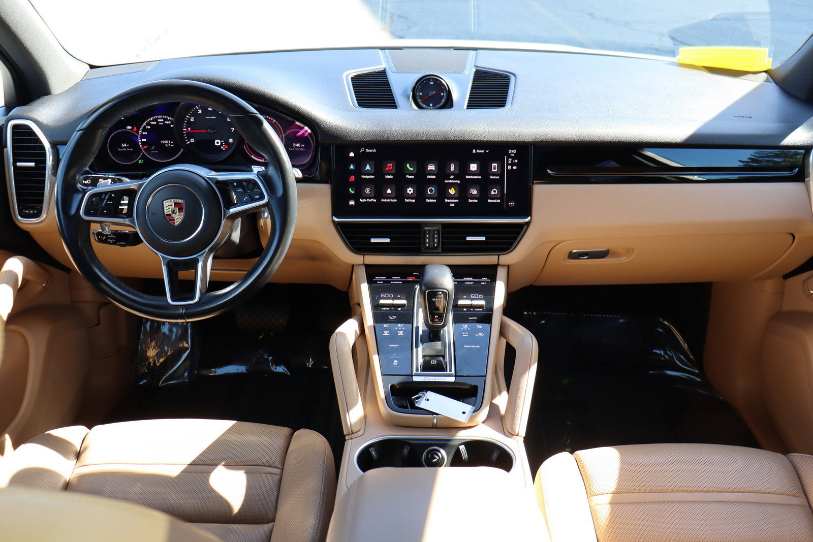 Used 2023 Porsche Cayenne AWD/4WD image 9