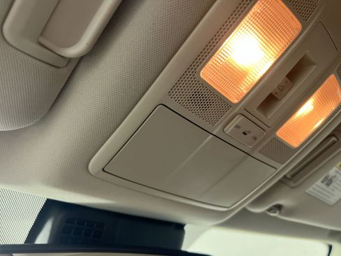 Used 2023 MAZDA CX-9 Touring image 18