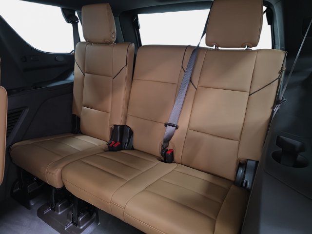 Used 2026 Cadillac Escalade Luxury w/ Touring Package AWD/4WD image 37