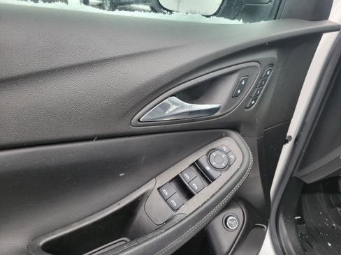 Used 2023 Buick Encore GX Essence w/ Experience Buick Package image 7