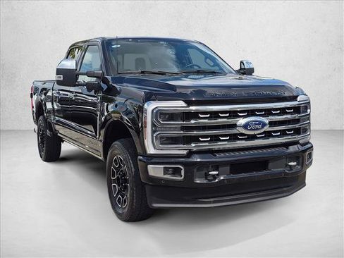 Used 2024 Ford F250 Platinum AWD/4WD image 3